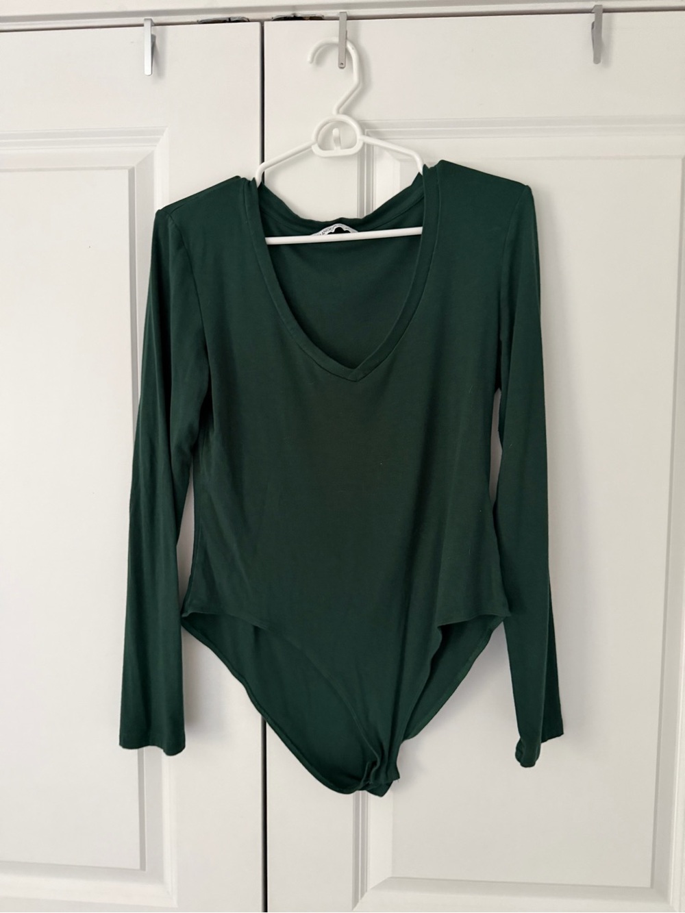 Long Sleeve V-Neck Bodysuit in Deep Green